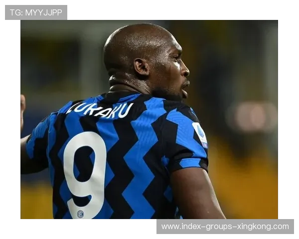 米兰中场拦截为球队提供强硬支点