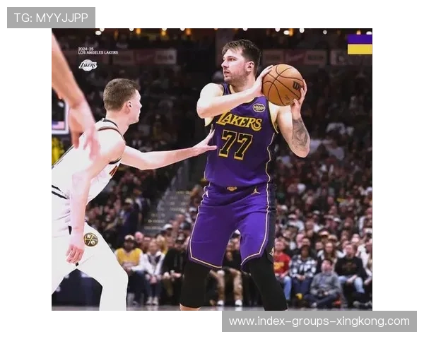 东契奇突破造犯规，罚球线展现决胜能力